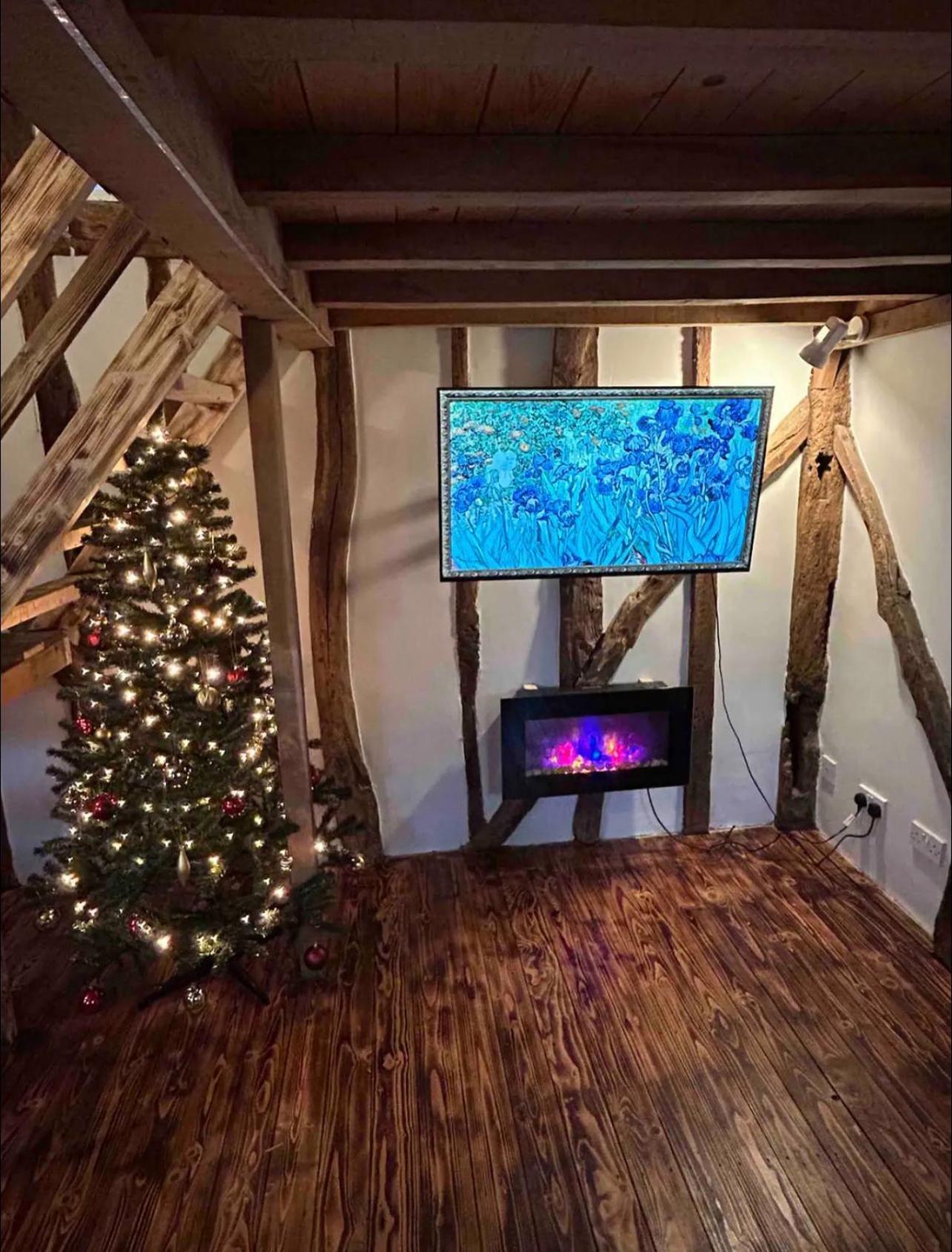Cozy Cottage With Hot Tub! Cadnam エクステリア 写真
